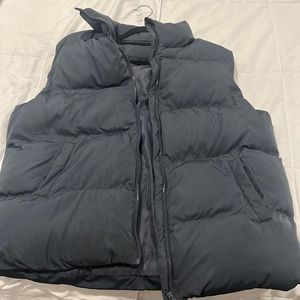 Oversized Puffer Navy Vest